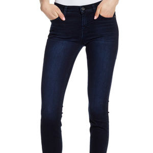 7 FAM Skinny Crop Denim